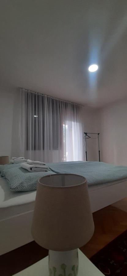 Ika-M Lägenhet Bihać Exteriör bild